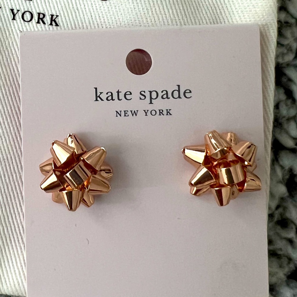 NWT GORGEOUS Kate Spade Bow Earrings Rose Gold